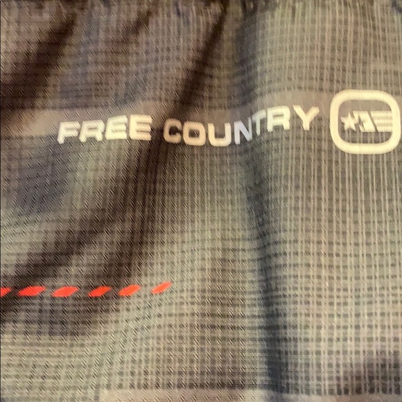 ⚜️🎉‼️HOST PICK‼️🎉 FREE COUNTRY puffer jacket - Picture 2 of 3